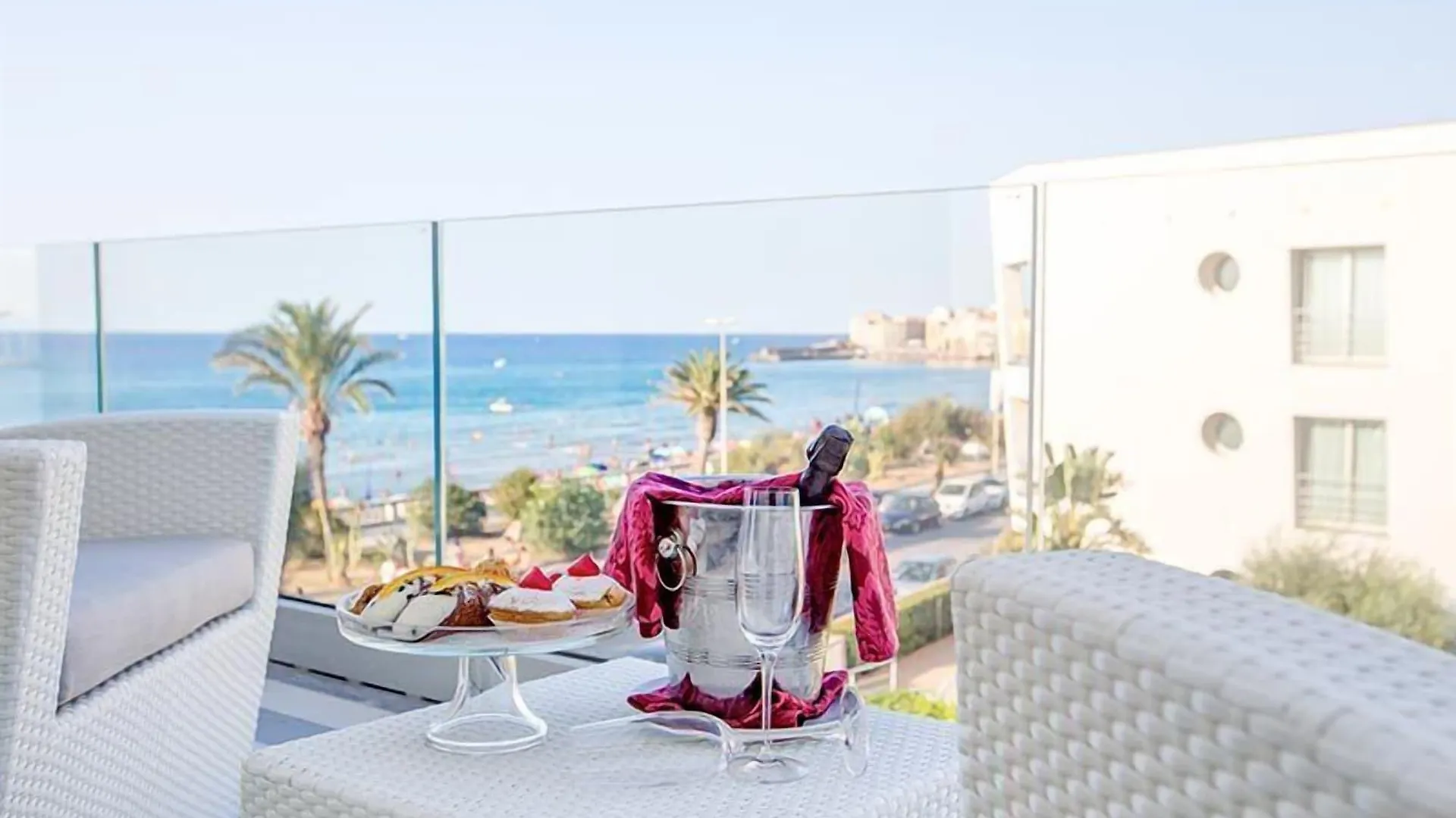 Victoria Palace Cefalu Hotel