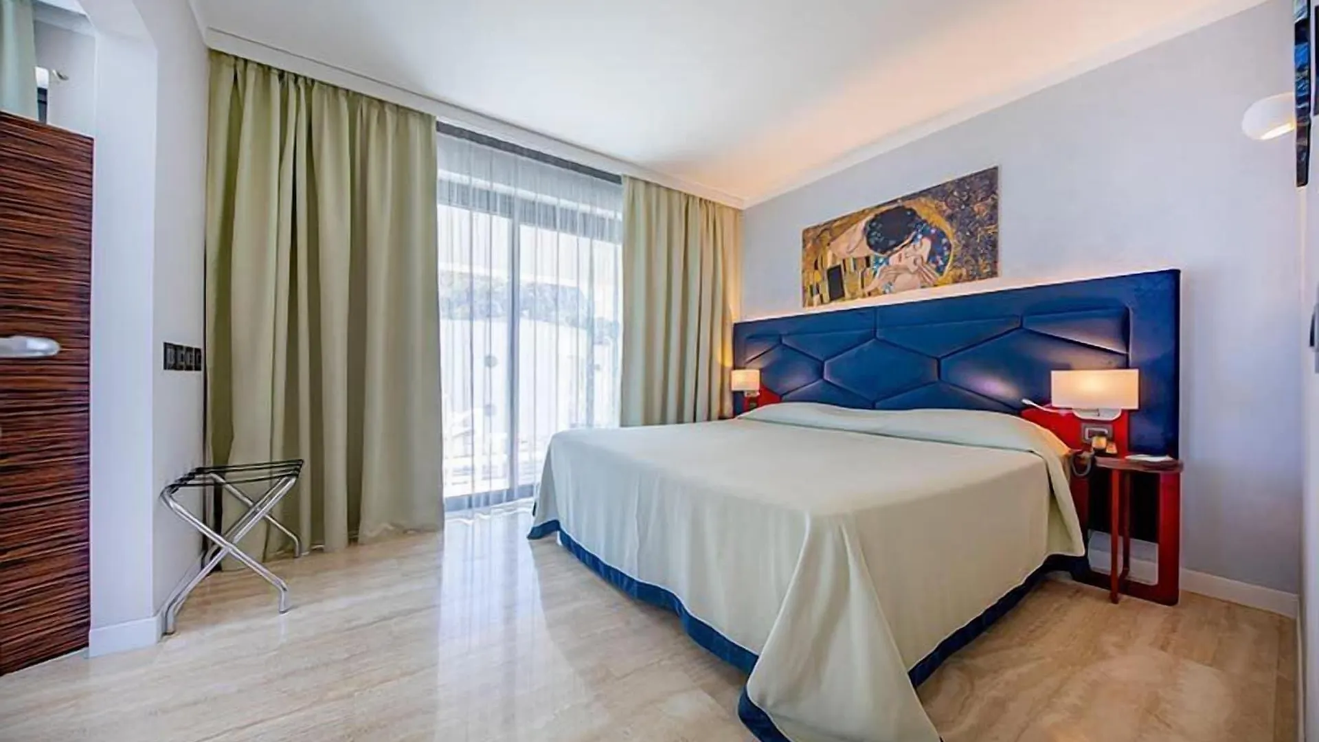 Victoria Palace Cefalu Hotel